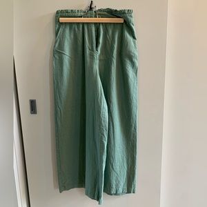 Linen blend wide leg pant.